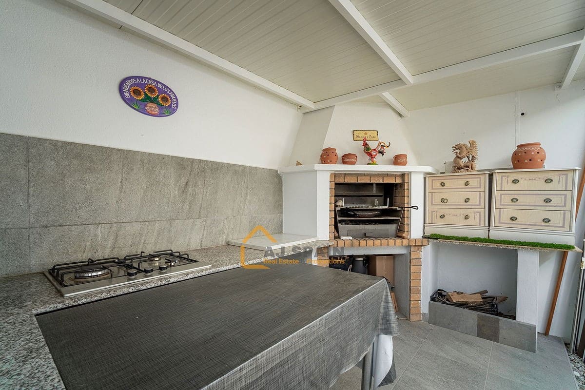 3 makuuhuone Huvila myytävänä paikassa Fortuna mukana uima-altaan - 314 000 € (Ref: 9643631)