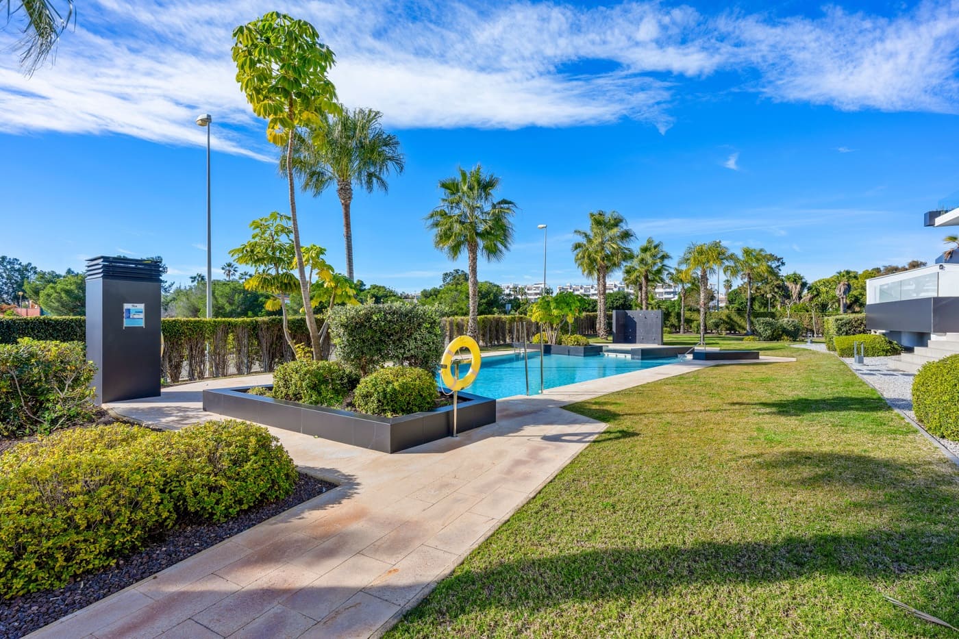 3 chambre Appartement à vendre à Villamartin avec piscine garage - 639 000 € (Ref: 9660838)