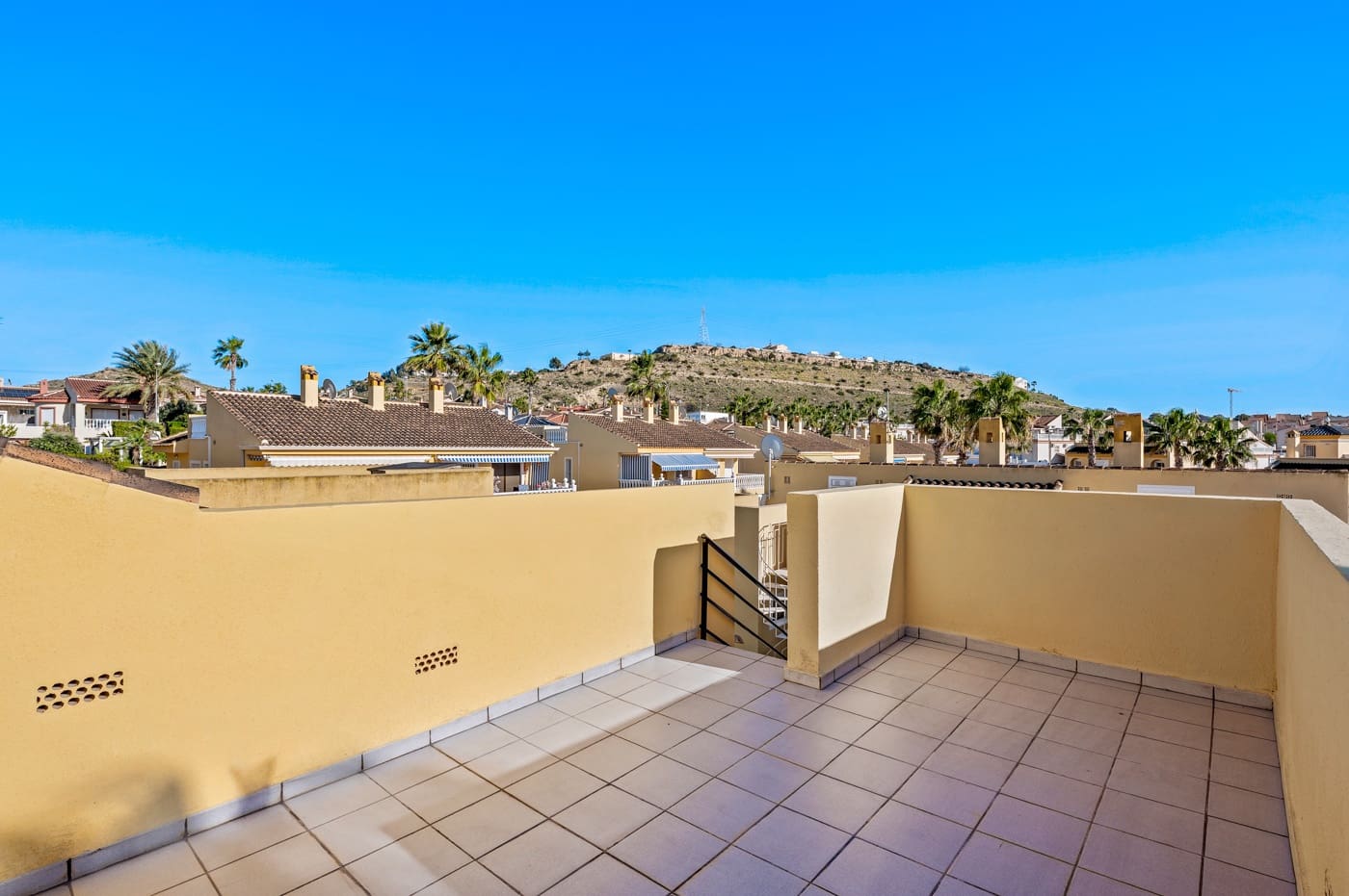 Pareado de 3 habitaciones en Benimar en venta con piscina - 269.000 € (Ref: 9660839)