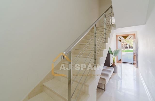 4 bedroom Apartment for sale in Fortuna - € 299,000 (Ref: 9669258)