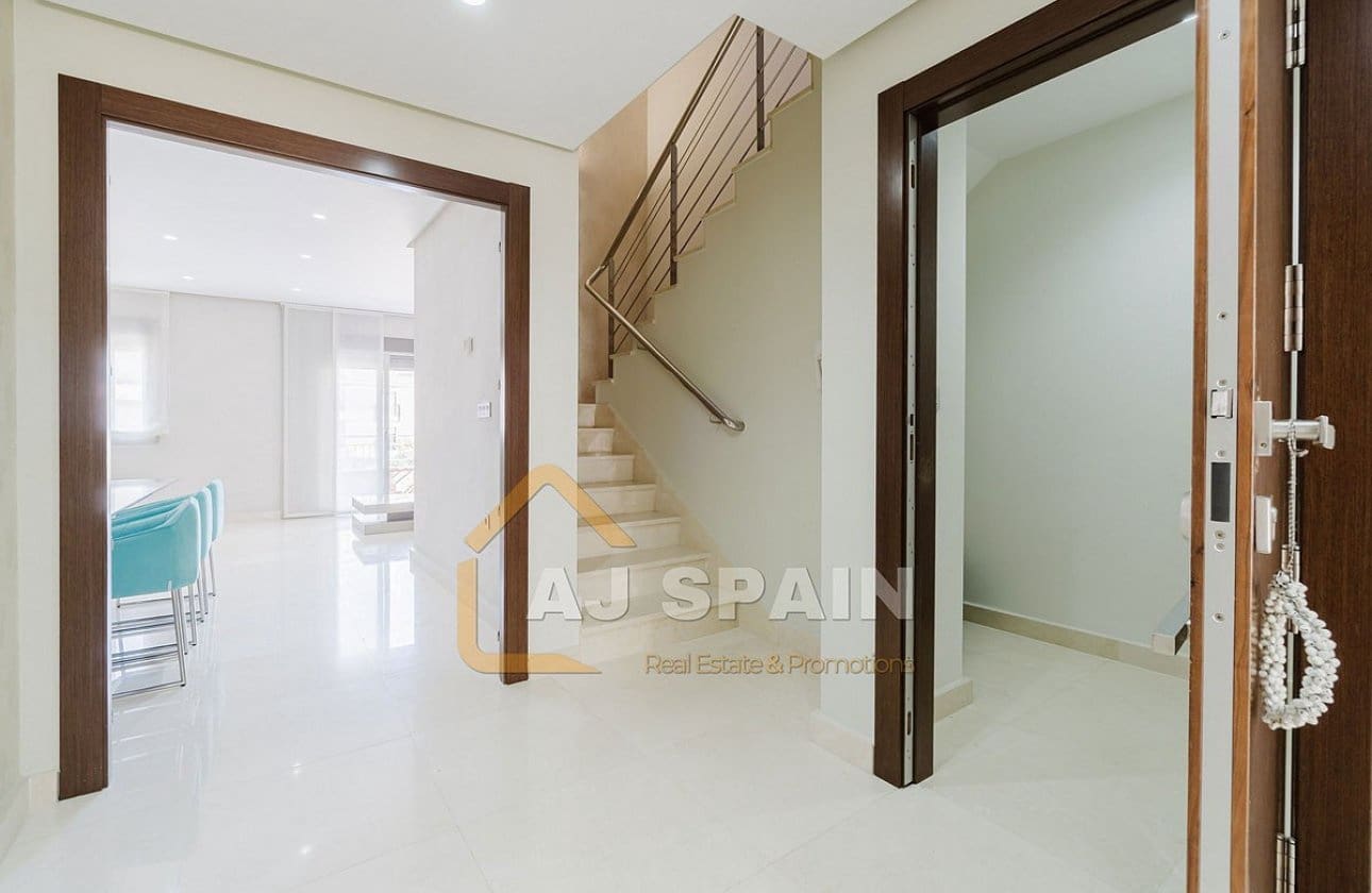 4 bedroom Apartment for sale in Fortuna - € 299,000 (Ref: 9669258)