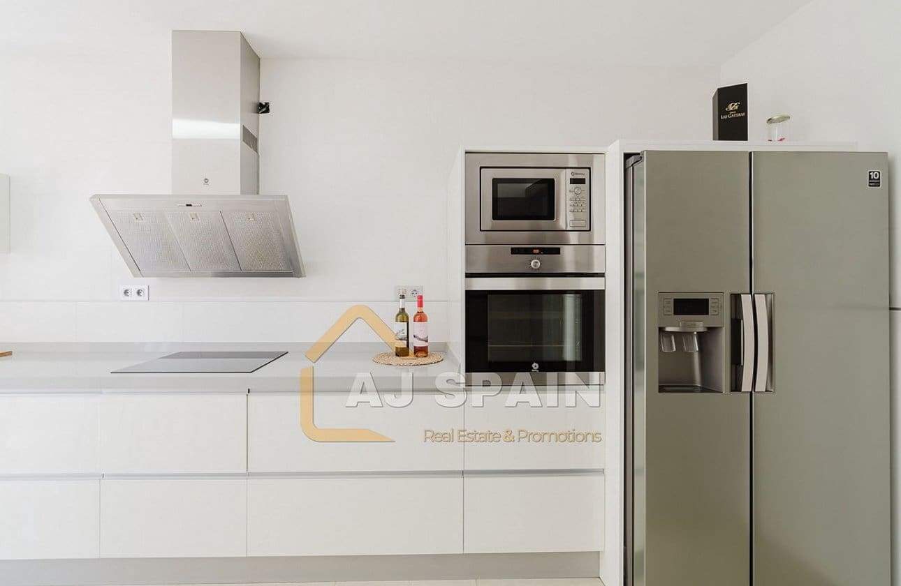 4 bedroom Apartment for sale in Fortuna - € 299,000 (Ref: 9669258)