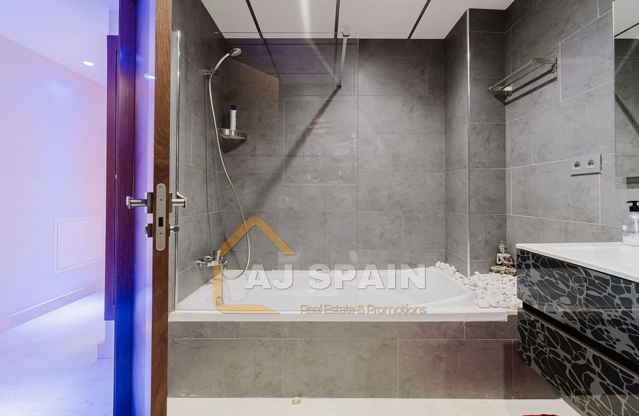 4 bedroom Apartment for sale in Fortuna - € 299,000 (Ref: 9669258)