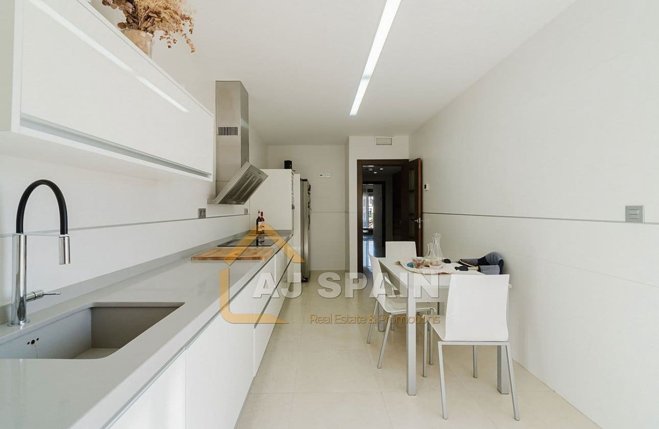 4 bedroom Apartment for sale in Fortuna - € 299,000 (Ref: 9669258)
