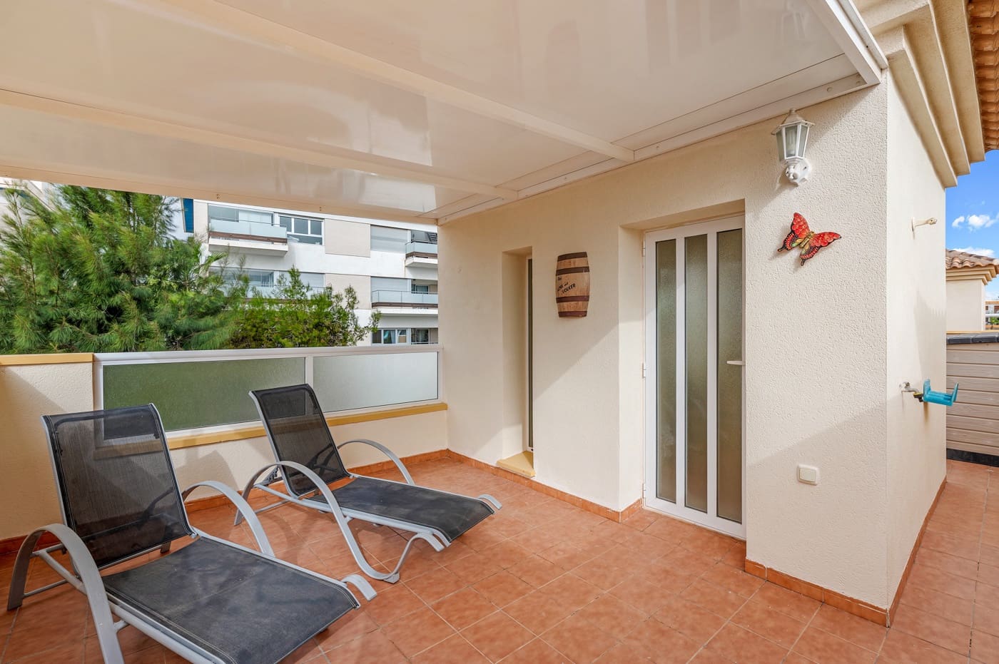 3 makuuhuone Paritalo myytävänä paikassa Villamartin mukana uima-altaan - 345 000 € (Ref: 9670023)