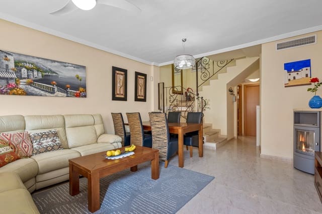 3 makuuhuone Paritalo myytävänä paikassa Villamartin, Orihuela mukana uima-altaan - 345 000 € (Ref: 9670023)