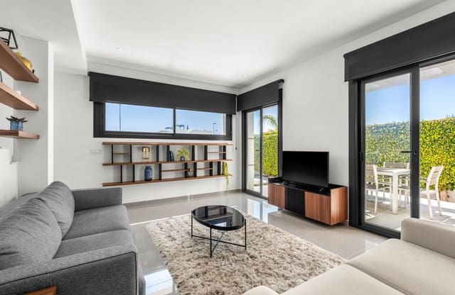 Chalet de 3 habitaciones en Ciudad Quesada, Rojales en venta con piscina - 499.000 € (Ref: 9726404)
