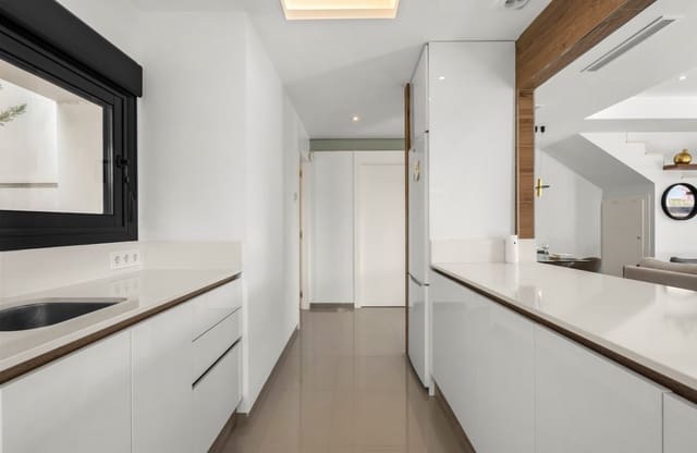 Chalet de 3 habitaciones en Ciudad Quesada, Rojales en venta con piscina - 499.000 € (Ref: 9726404)