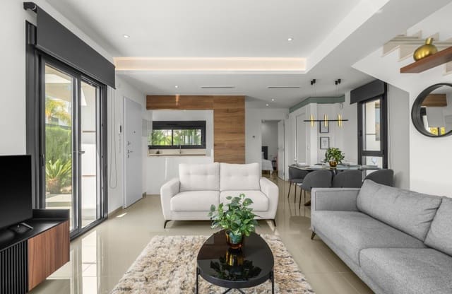 Chalet de 3 habitaciones en Ciudad Quesada, Rojales en venta con piscina - 499.000 € (Ref: 9726404)