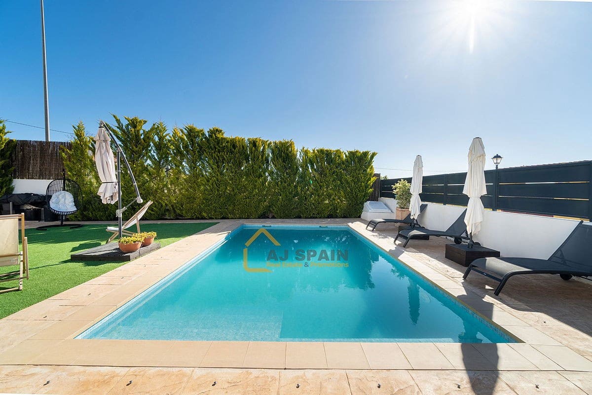 3 camera da letto Villa in vendita in Fortuna con piscina - 319.000 € (Rif: 9777572)