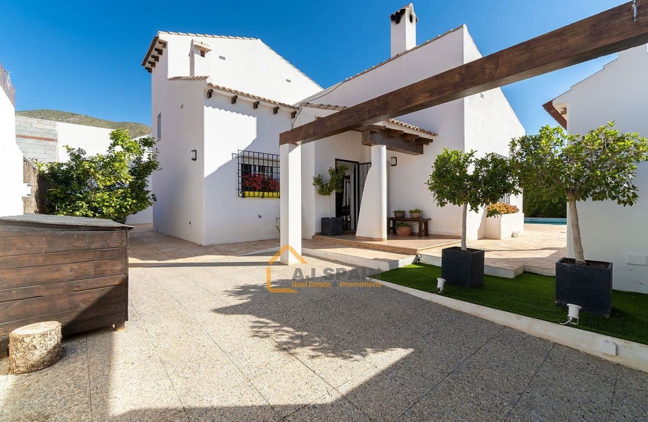 3 camera da letto Villa in vendita in Fortuna con piscina - 319.000 € (Rif: 9777572)