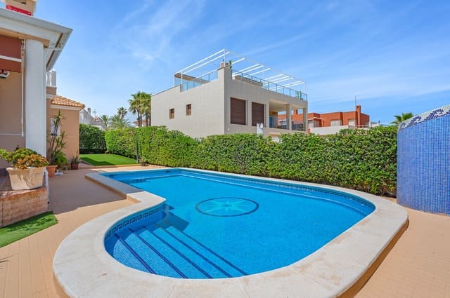 6 sypialnia Willa na sprzedaż w Cañada del Molino, Torrevieja z basenem - 950 000 € (Ref: 9796643)