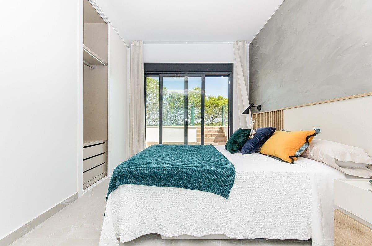 3 bedroom Apartment for sale in San Miguel de Salinas with pool - € 415,000 (Ref: 9806169)