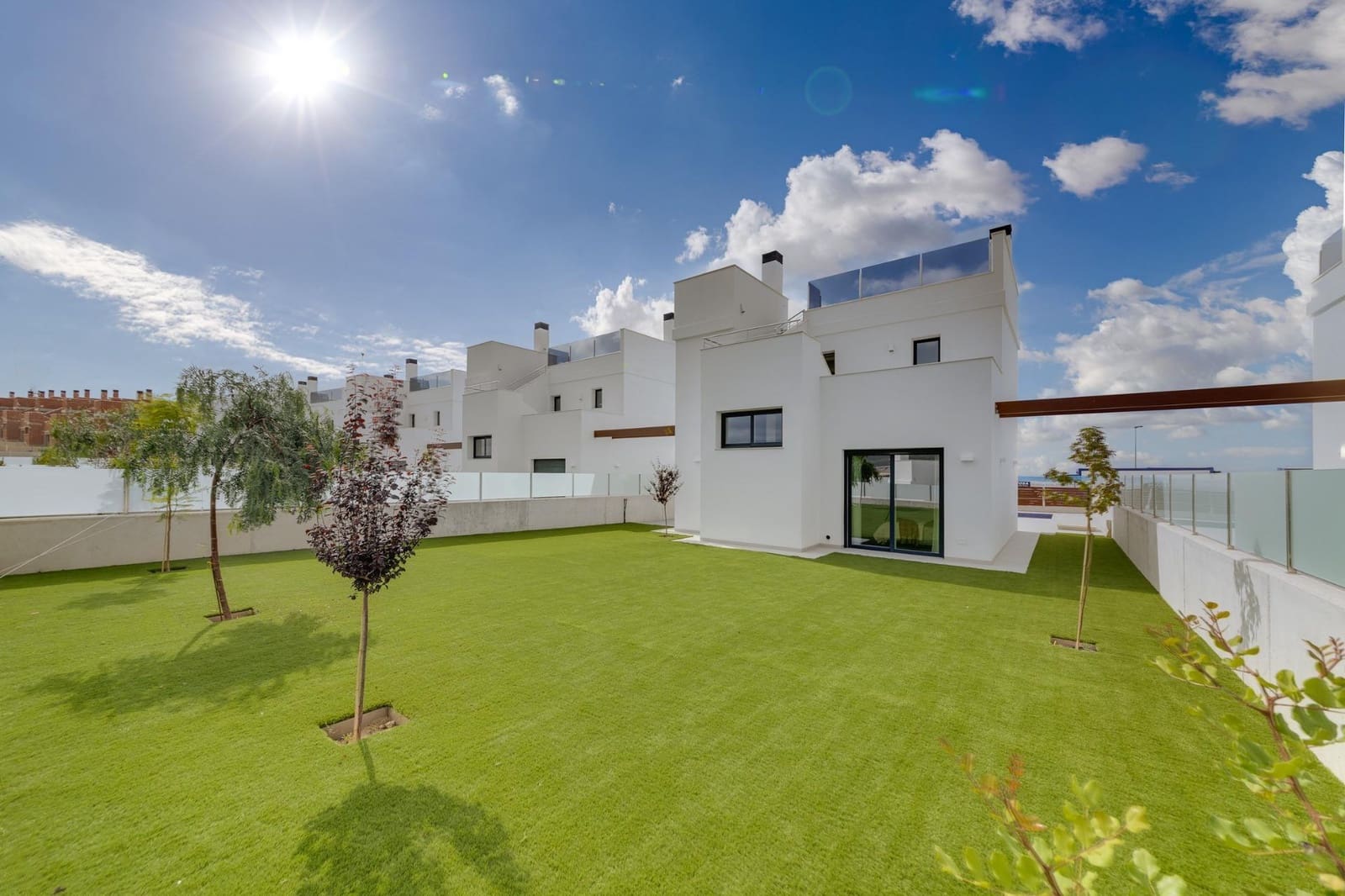 Chalet de 3 habitaciones en Muchamiel / Mutxamel en venta con piscina - 450.000 € (Ref: 9811285)