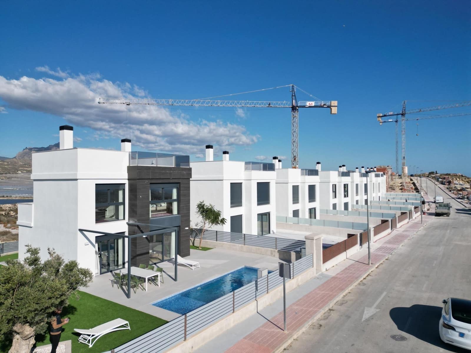 Chalet de 3 habitaciones en Muchamiel / Mutxamel en venta con piscina - 450.000 € (Ref: 9811285)