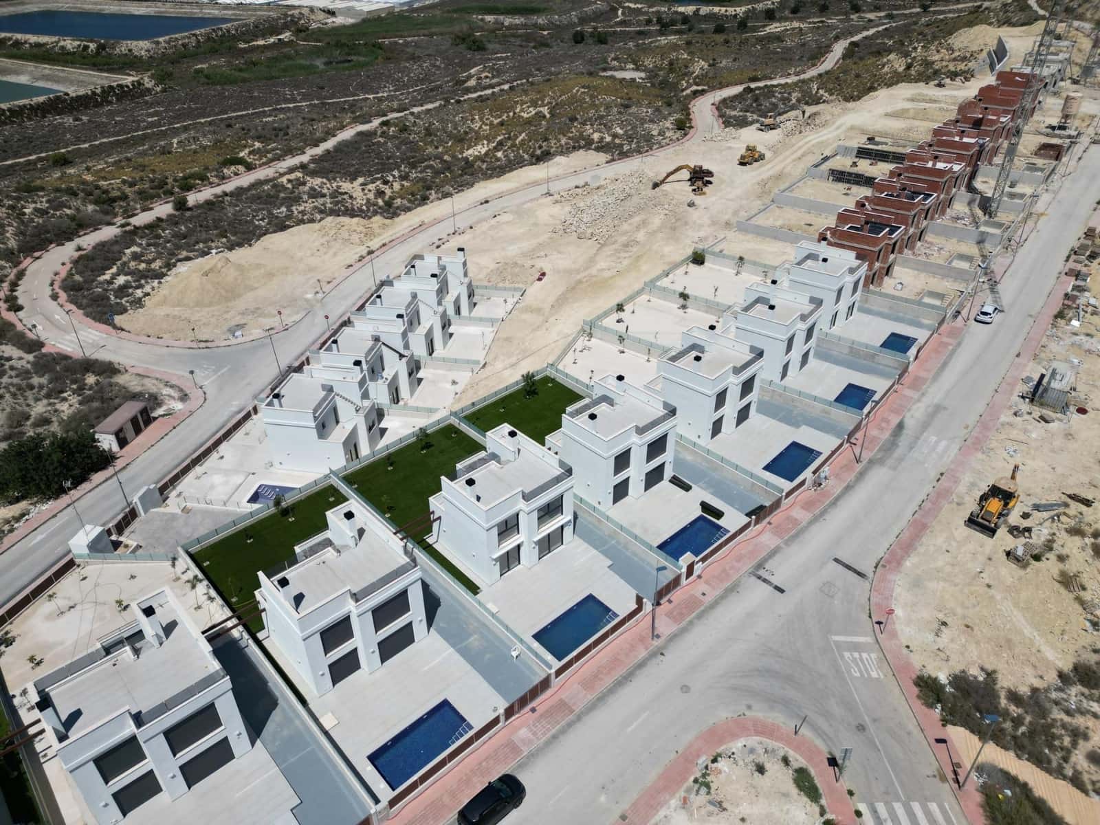 Chalet de 3 habitaciones en Muchamiel / Mutxamel en venta con piscina - 450.000 € (Ref: 9811285)