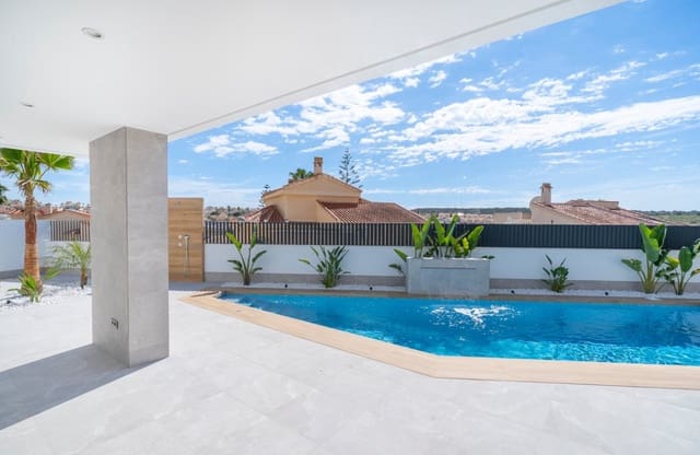 4 Zimmer Villa zu verkaufen in La Marquesa, Rojales mit Pool - 1.150.000 € (Ref: 9870589)