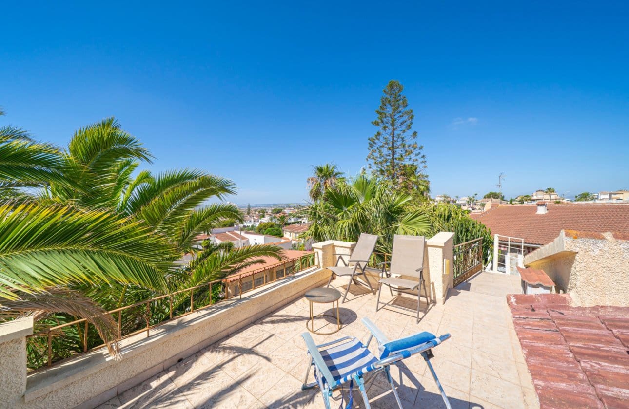 3 sovrum Villa till salu i Ciudad Quesada med pool - 550 000 € (Ref: 9928764)