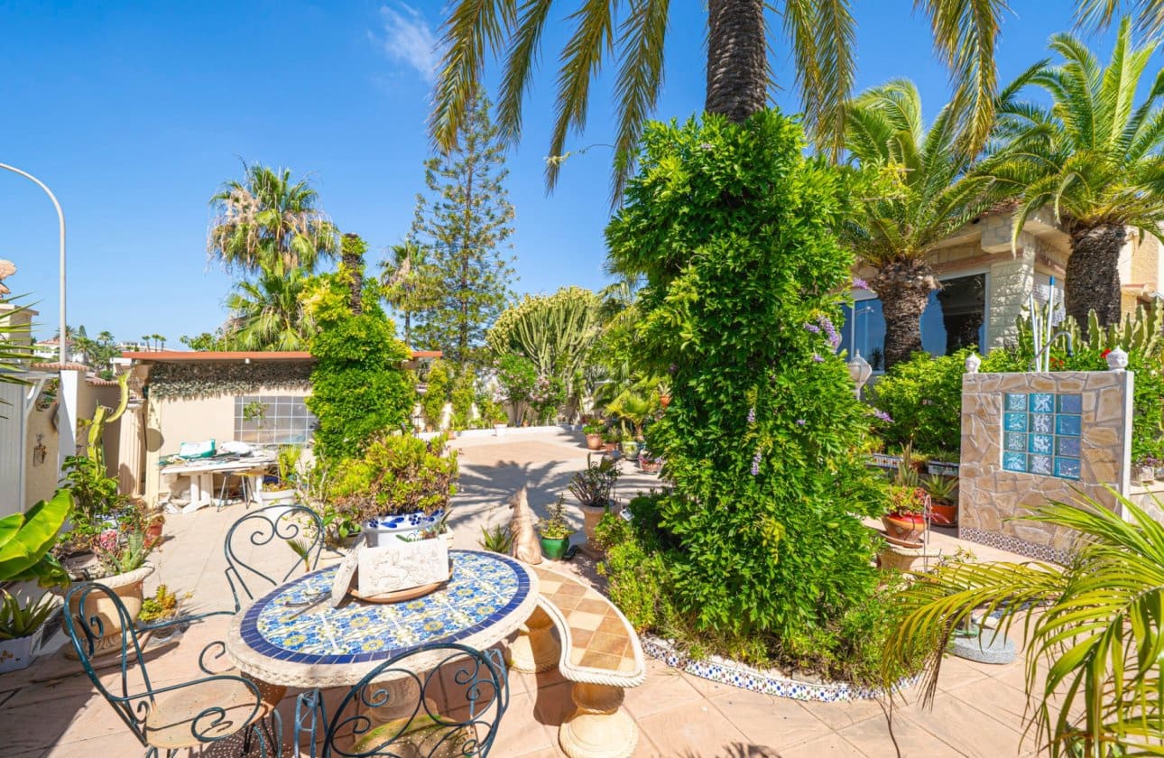 3 sovrum Villa till salu i Ciudad Quesada med pool - 550 000 € (Ref: 9928764)