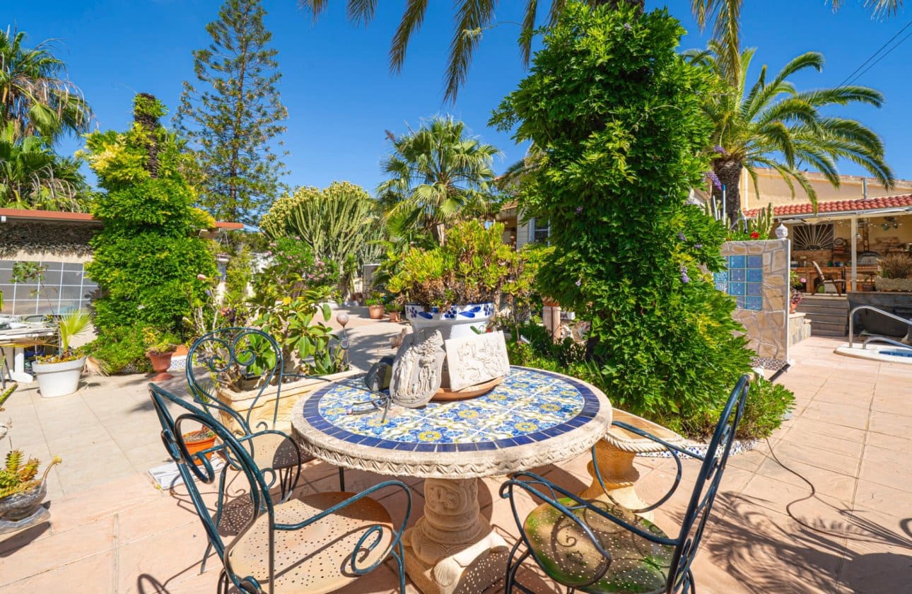 3 sovrum Villa till salu i Ciudad Quesada med pool - 550 000 € (Ref: 9928764)