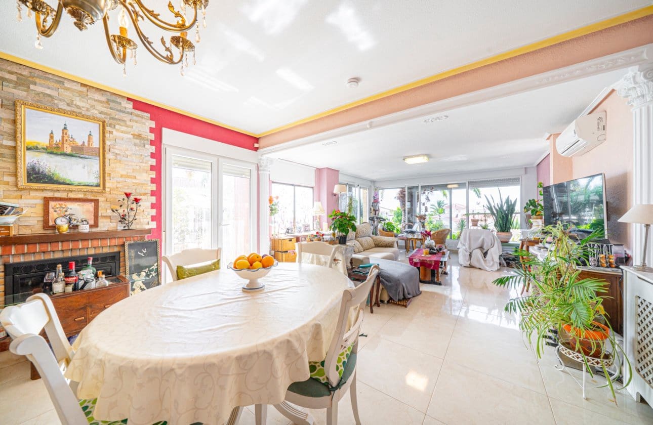 3 sovrum Villa till salu i Ciudad Quesada med pool - 550 000 € (Ref: 9928764)