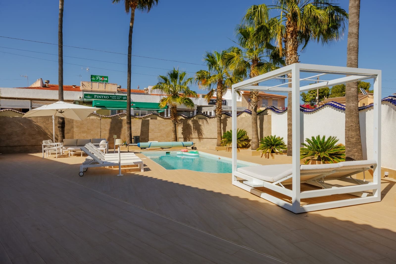 5 camera da letto Villa in vendita in Ciudad Quesada con piscina garage - 590.000 € (Rif: 9939379)