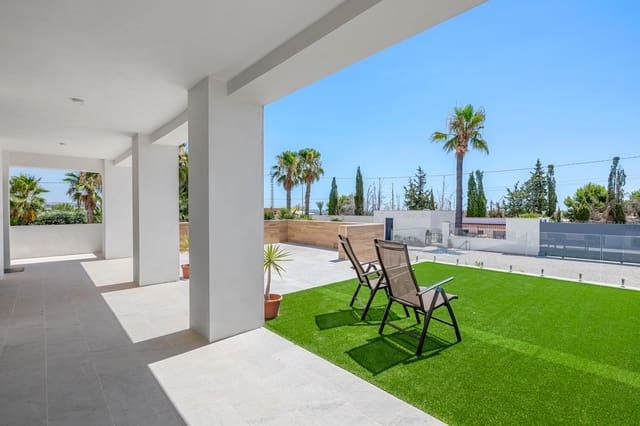 Finca/Casa Rural de 8 habitaciones en Los Montesinos en venta con piscina - 1.400.000 € (Ref: 9959222)