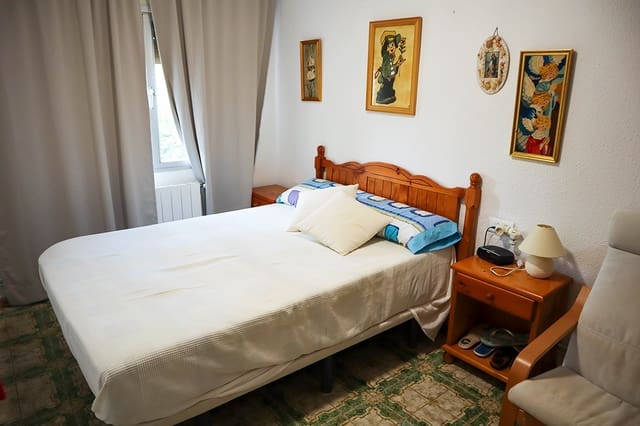 6 makuuhuone Huvila myytävänä paikassa Macastre mukana uima-altaan - 300 000 € (Ref: 7192153)