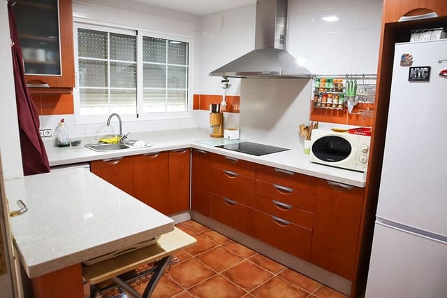 6 makuuhuone Huvila myytävänä paikassa Macastre mukana uima-altaan - 300 000 € (Ref: 7192153)