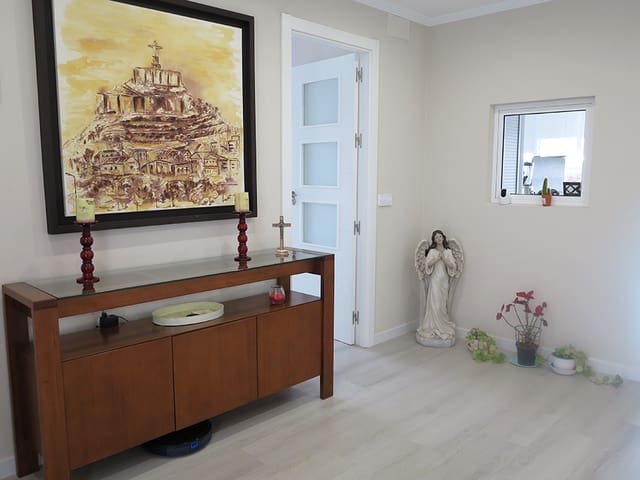 5 bedroom Villa for sale in Polop with pool - € 448,000 (Ref: 7475679)