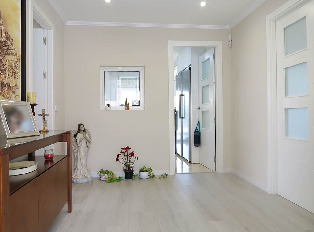 5 bedroom Villa for sale in Polop with pool - € 448,000 (Ref: 7475679)