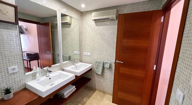 4 soveværelse Villa til salg i Gandia med swimmingpool - € 596.000 (Ref: 7860378)