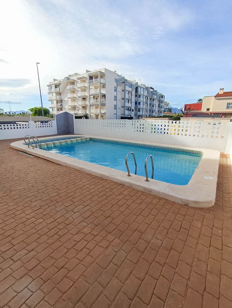 3 sypialnia Apartament na sprzedaż w Daimus z basenem garażem - 215 000 € (Ref: 9443405)