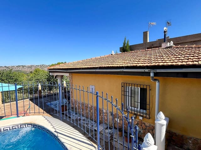 4 bedroom Villa for sale in Montserrat with pool - € 250,000 (Ref: 9443413)