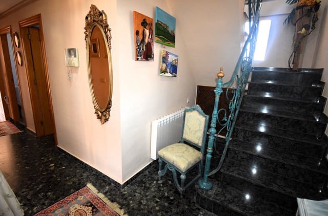 5 chambre Villa/Maison à vendre à Montserrat avec piscine - 380 000 € (Ref: 9443414)