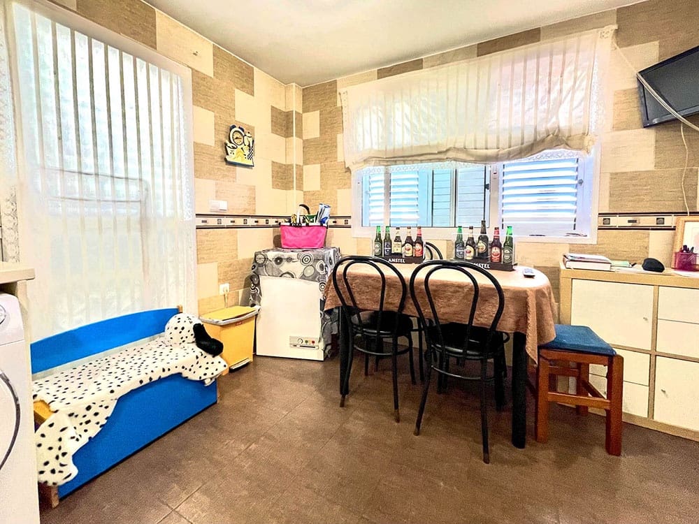 3 slaapkamer Villa te koop in Lliria met zwembad - € 380.000 (Ref: 9443417)