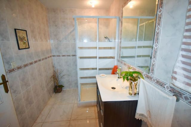 3 slaapkamer Villa te koop in Torrent met zwembad - € 238.000 (Ref: 9443419)