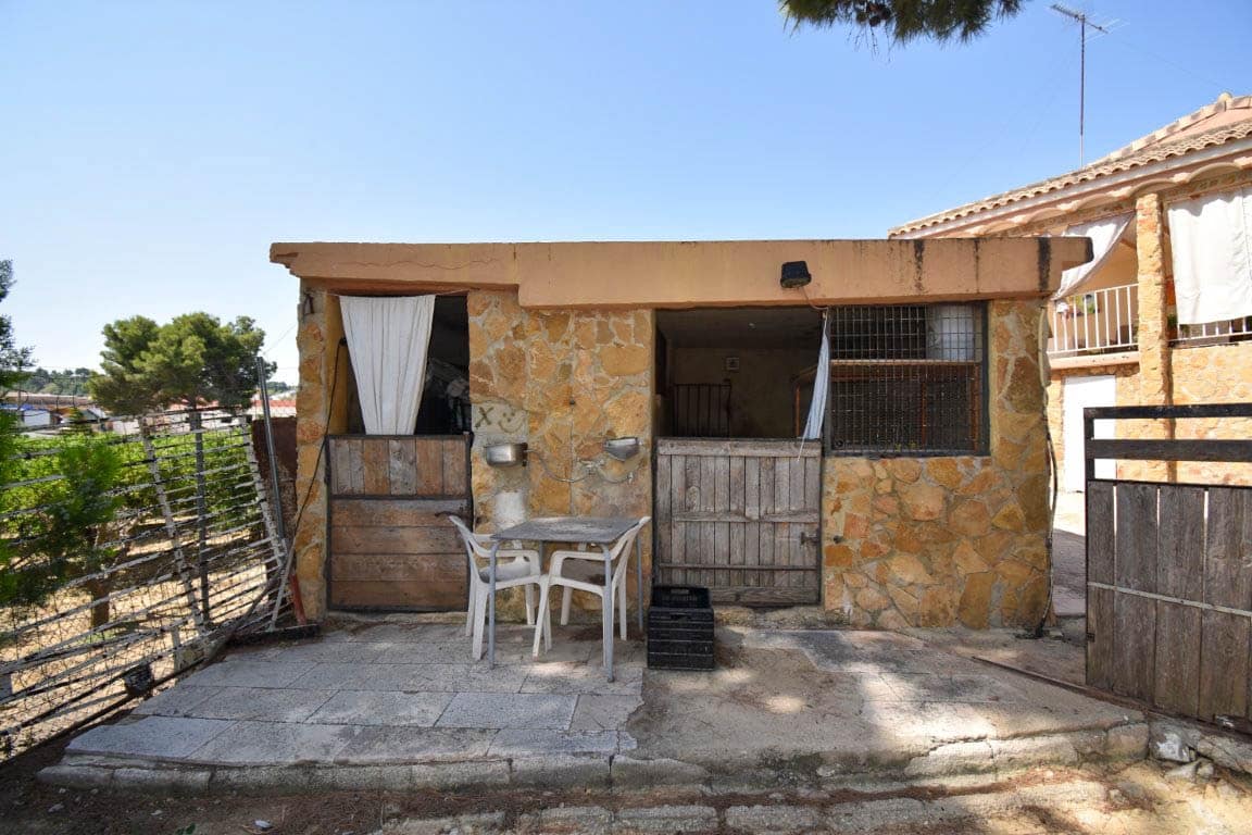 3 slaapkamer Villa te koop in Torrent met zwembad - € 238.000 (Ref: 9443419)