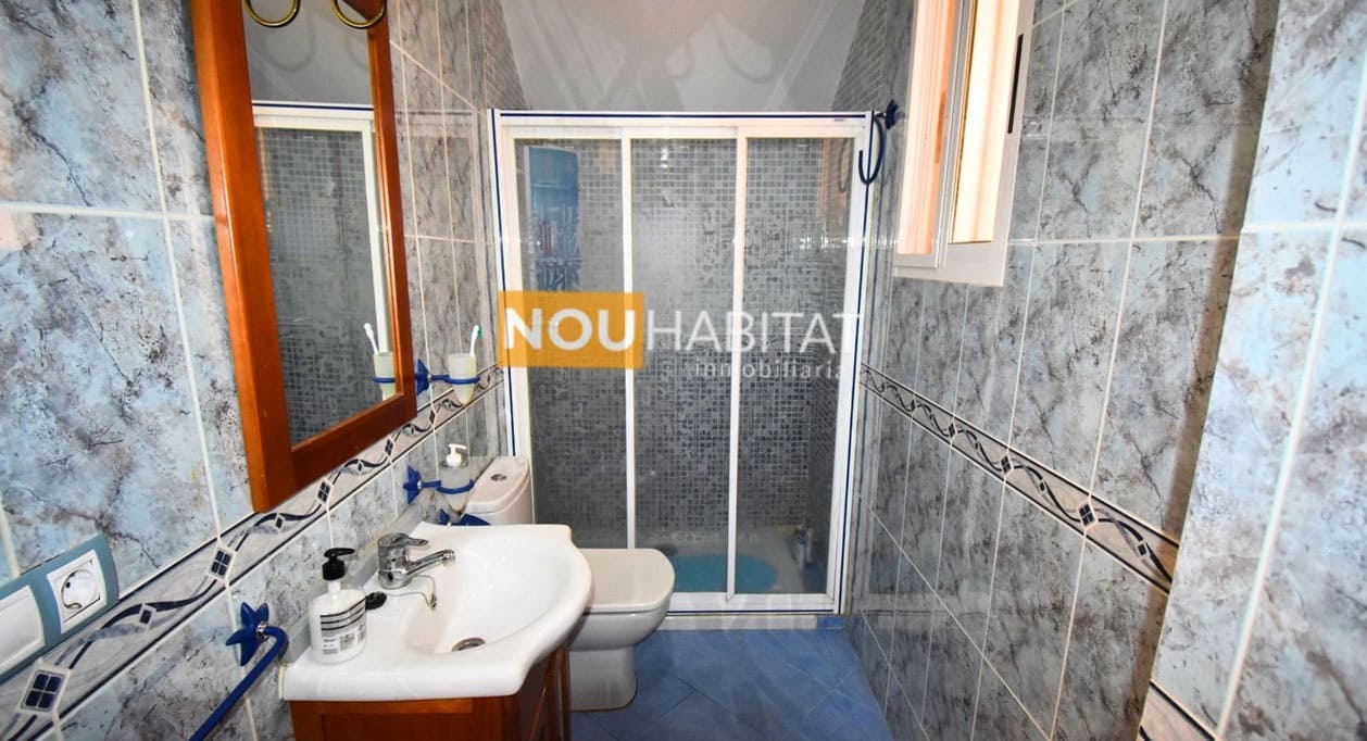 5 sypialnia Willa na sprzedaż w Montroy z basenem - 290 000 € (Ref: 9443422)