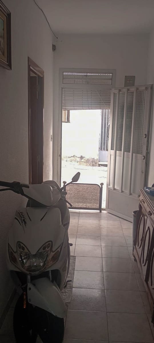 3 soverom Hus til salgs i Oliva - € 62 000 (Ref: 9503965)