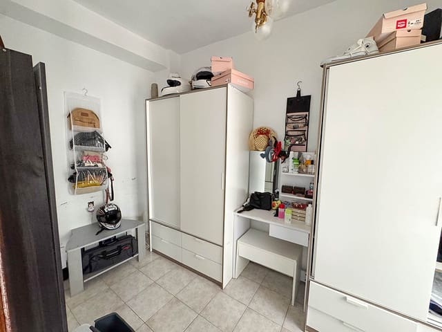 3 bedroom Townhouse for sale in Oliva - € 62,000 (Ref: 9503965)