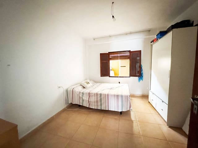 3 bedroom Townhouse for sale in Oliva - € 62,000 (Ref: 9503965)