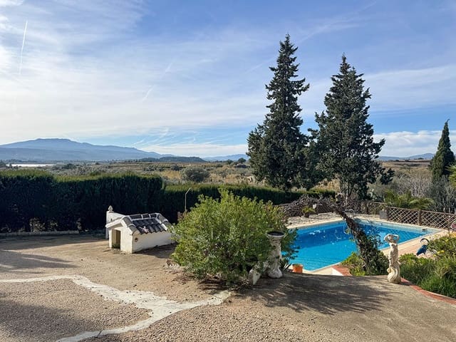 6 slaapkamer Villa te koop in Turís met zwembad - € 260.000 (Ref: 9508657)