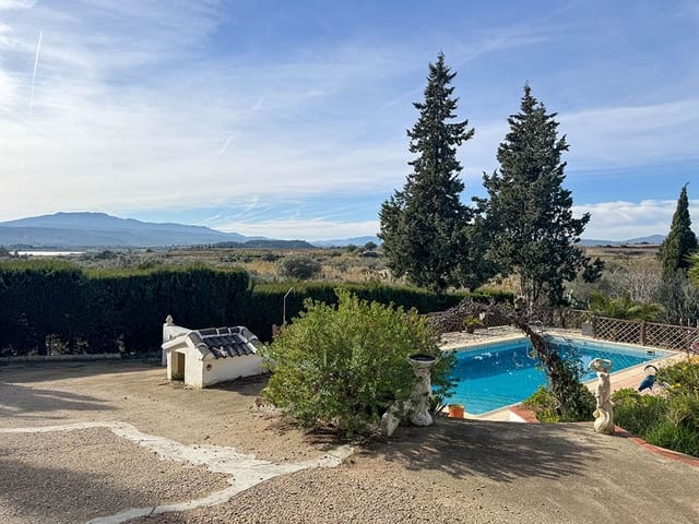 6 slaapkamer Villa te koop in Turís met zwembad - € 260.000 (Ref: 9508657)