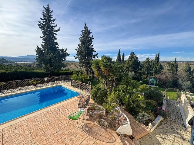 6 slaapkamer Villa te koop in Turís met zwembad - € 260.000 (Ref: 9508657)