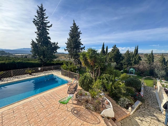 6 slaapkamer Villa te koop in Turís met zwembad - € 260.000 (Ref: 9508657)