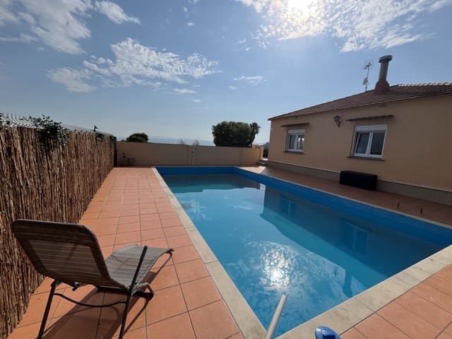 3 quarto Quinta/Casa Rural para venda em Villanueva de Castellon com piscina garagem - 280 000 € (Ref: 9553199)