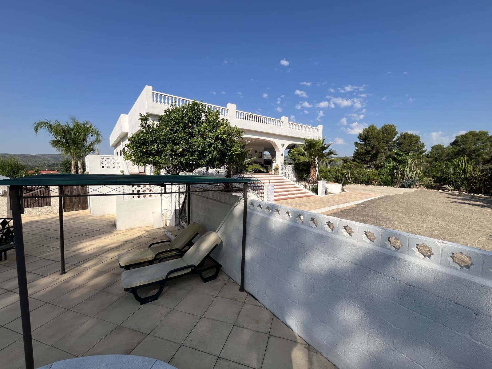 5 soveværelse Finca/Landehus til salg i L'Alcudia med swimmingpool garage - € 550.000 (Ref: 9553241)