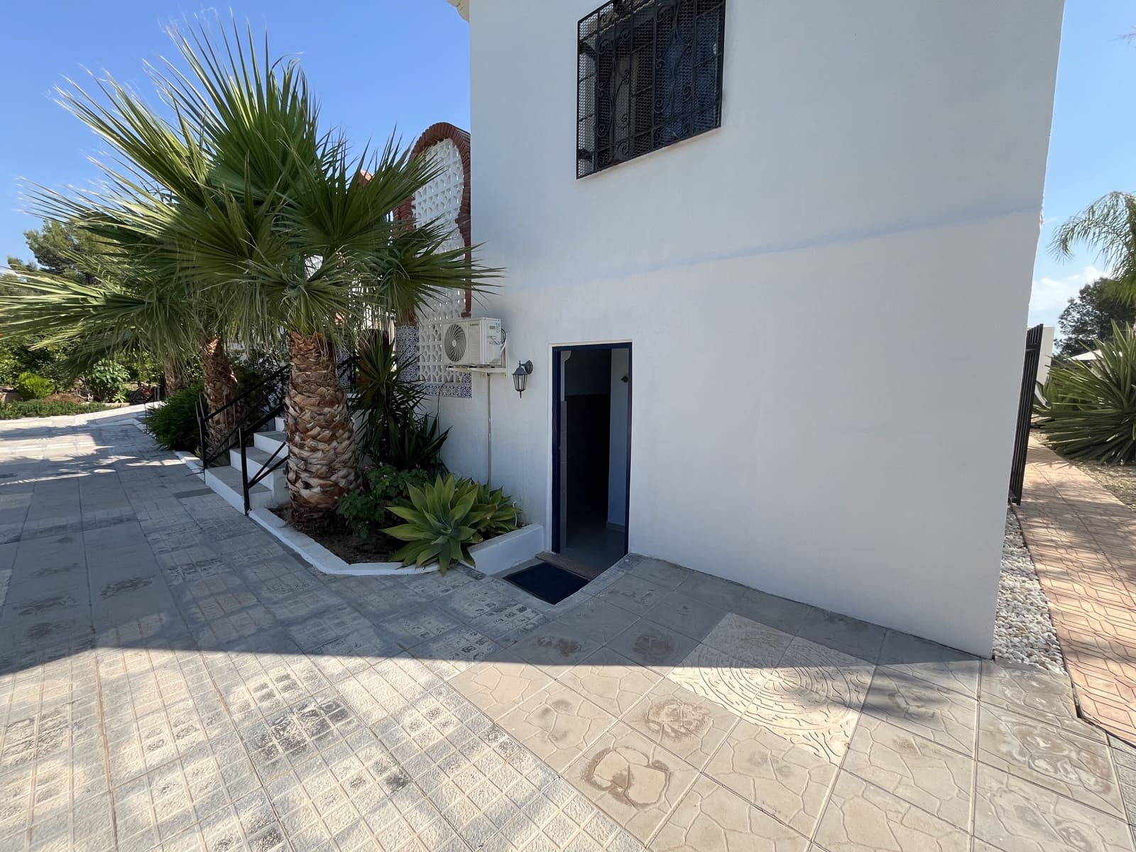 5 soveværelse Finca/Landehus til salg i L'Alcudia med swimmingpool garage - € 550.000 (Ref: 9553241)