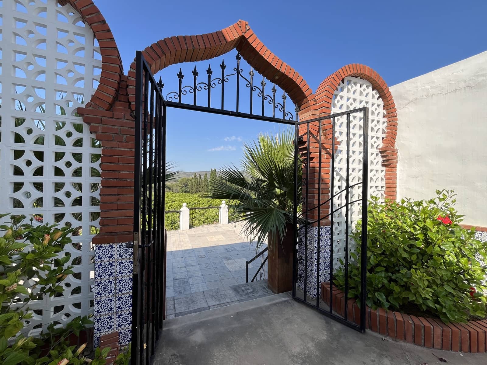 5 soveværelse Finca/Landehus til salg i L'Alcudia med swimmingpool garage - € 550.000 (Ref: 9553241)